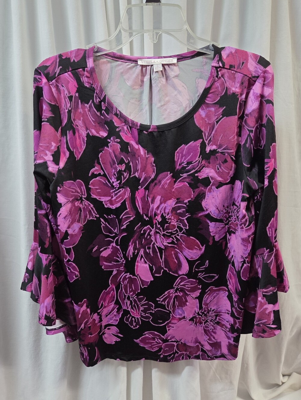 Stella Carakasi Black Floral Scoop Neck Blouse in Magenta